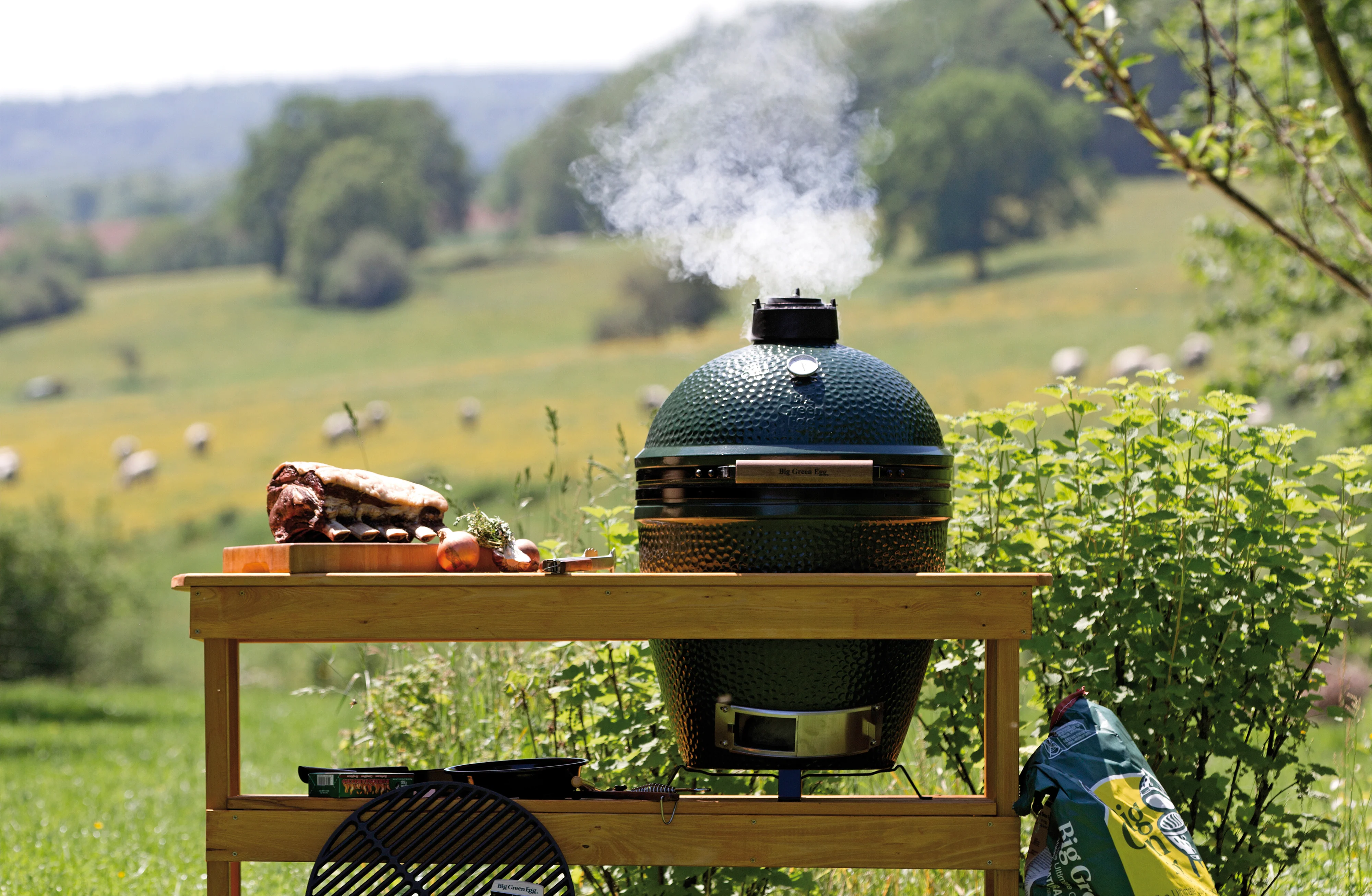 Big Green Egg -  Eucalipto Table - Image 2