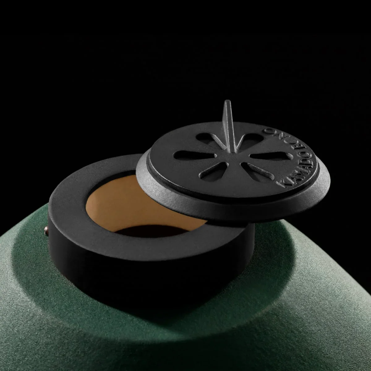 Kamado Zalgiris Evo 22" Victory Green Matte - Image 8