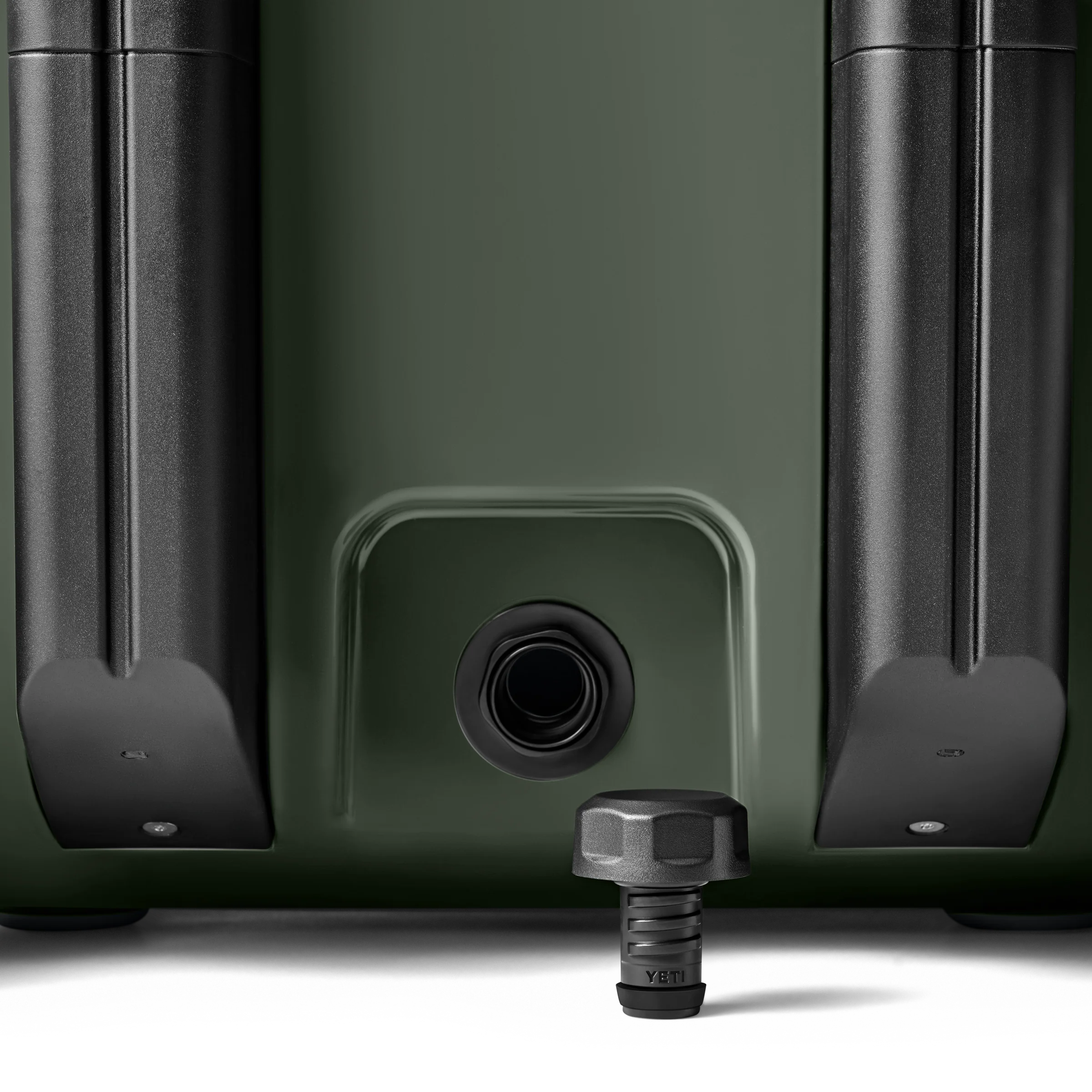 YETI Roadie 48 Ghiacciaia su ruote - Camp Green - Image 9