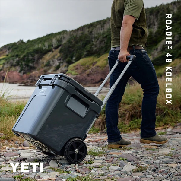 YETI Roadie 60 Ghiacciaia su ruote - CHARCOAL - Image 6